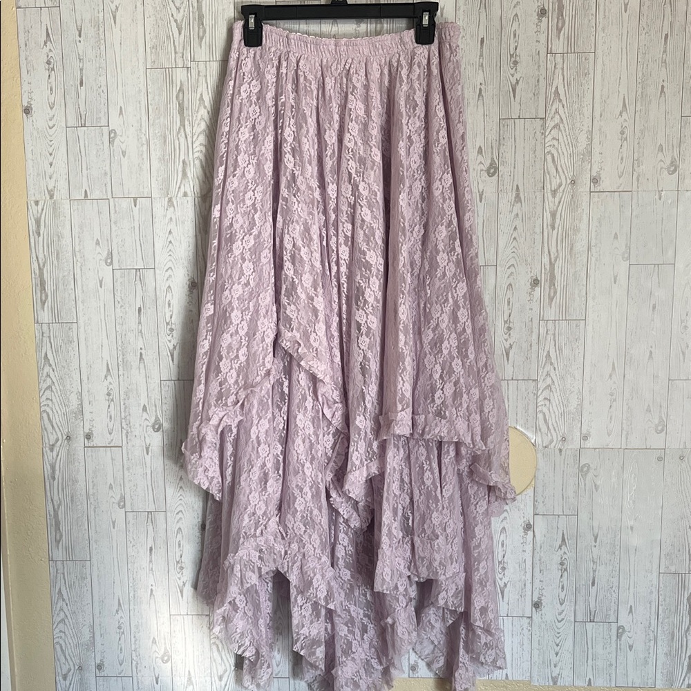 Elegant Asymmetrical Lace Skirt in Soft Lavender